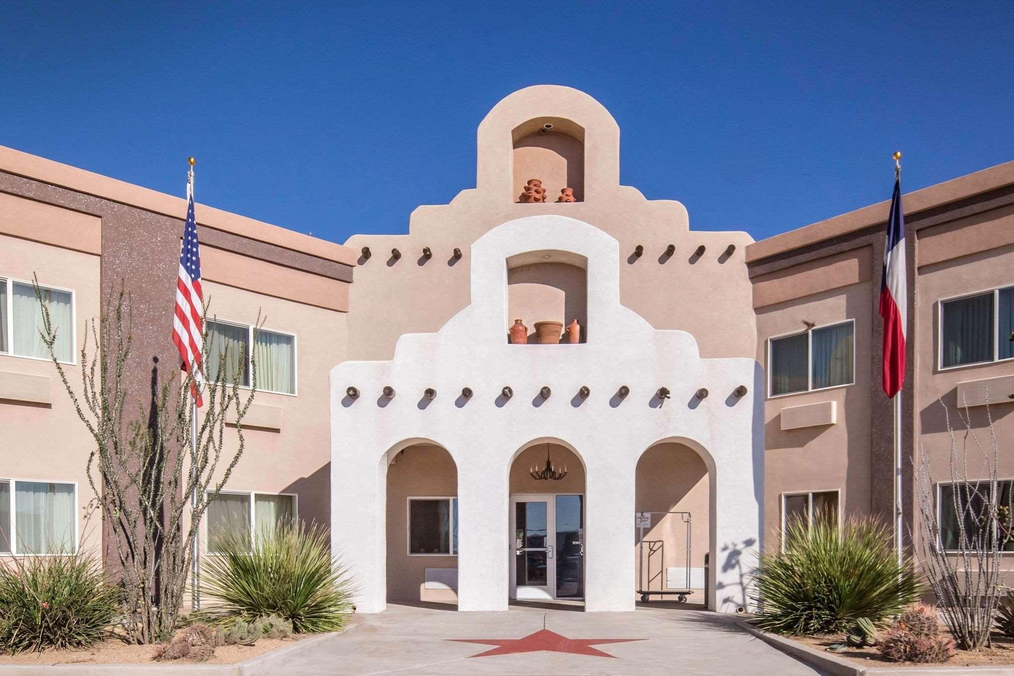 Quality Inn Alpine Exterior photo