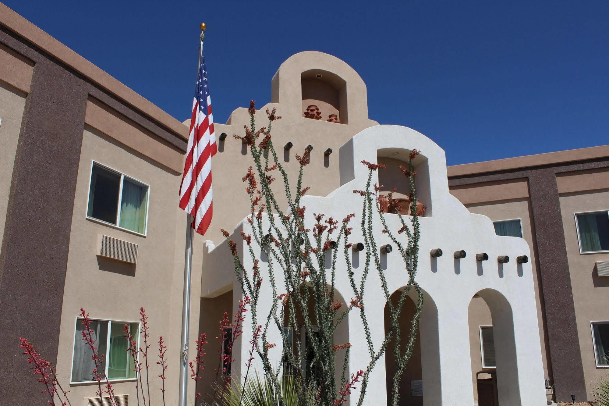 Quality Inn Alpine Exterior photo